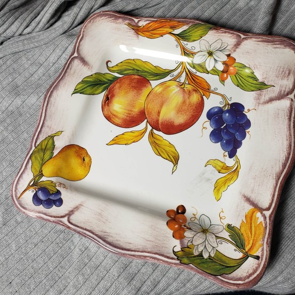 Sur La Table Square Shaped 9"x9" Fruit Peach Grape Floral 9x9 Plate AS IS - Picture 4 of 11